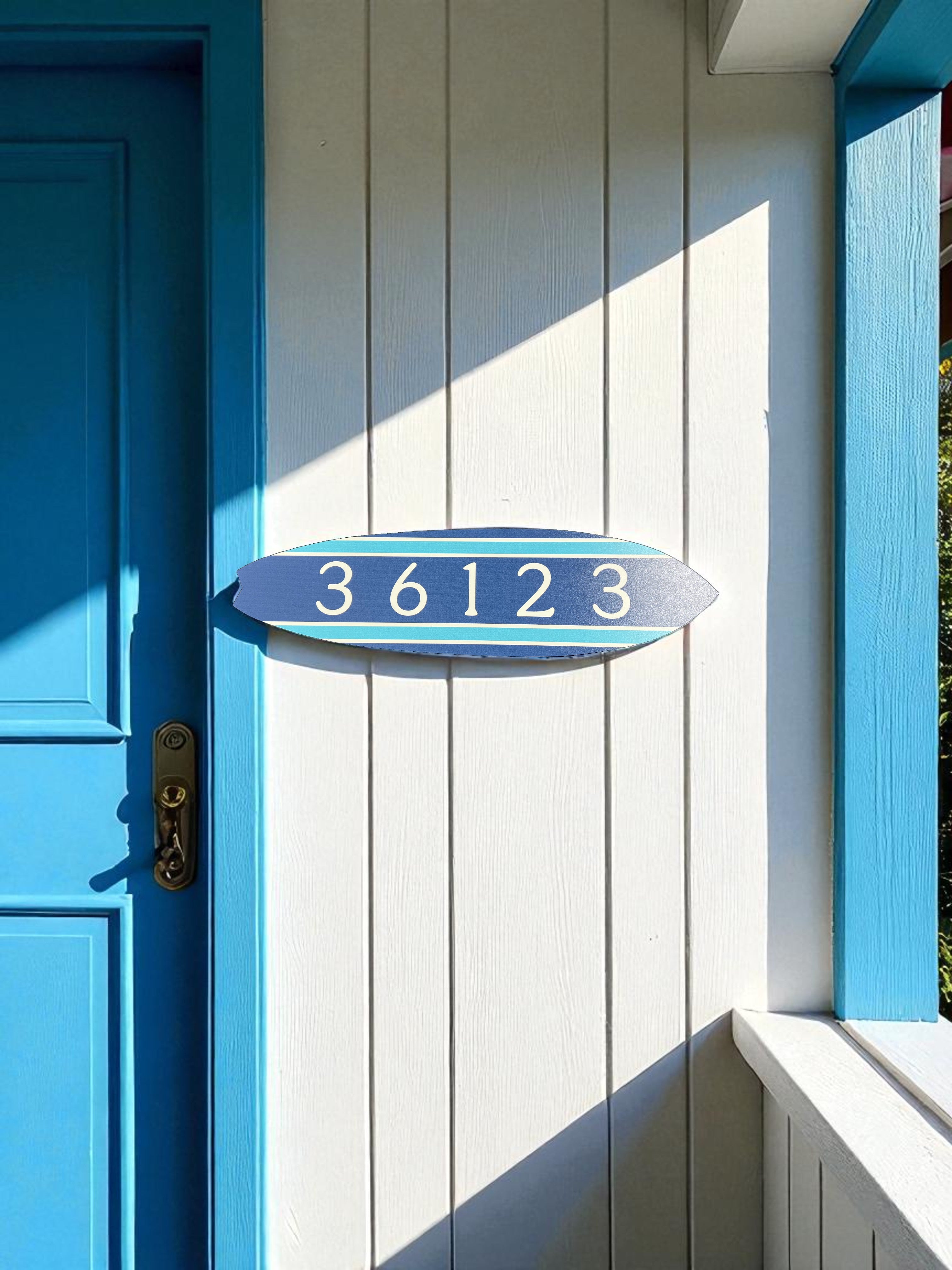 Custom Beach Address Sign – Surfboard House Number Plaque – Coastal Outdoor Decor – Nautical Home Accent – Personalized Sign for Porch